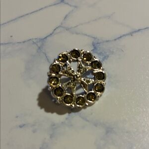 Elegant Silver Women's Tiny Brooch Marcasite
